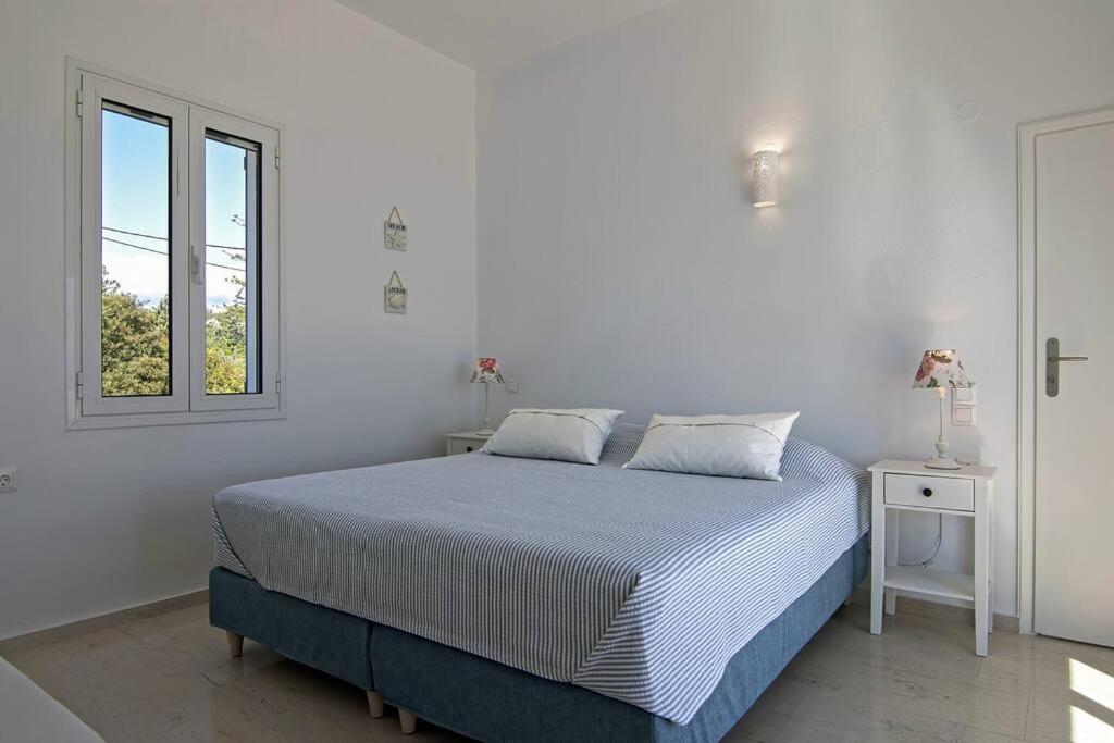 Laconian Collection Villa Big Blue Mavrovoúnion Extérieur photo